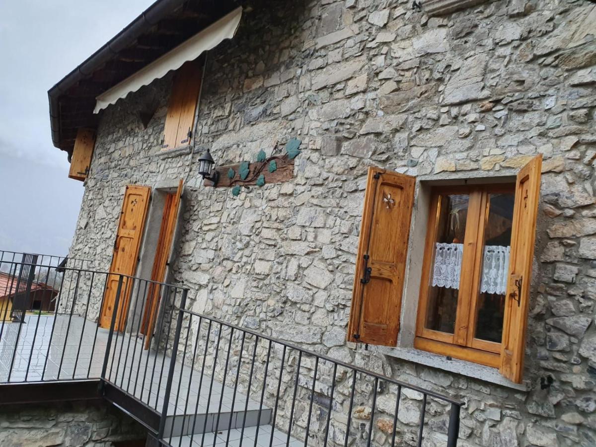 Rustico Lago Di Como B&B Barna Exterior photo